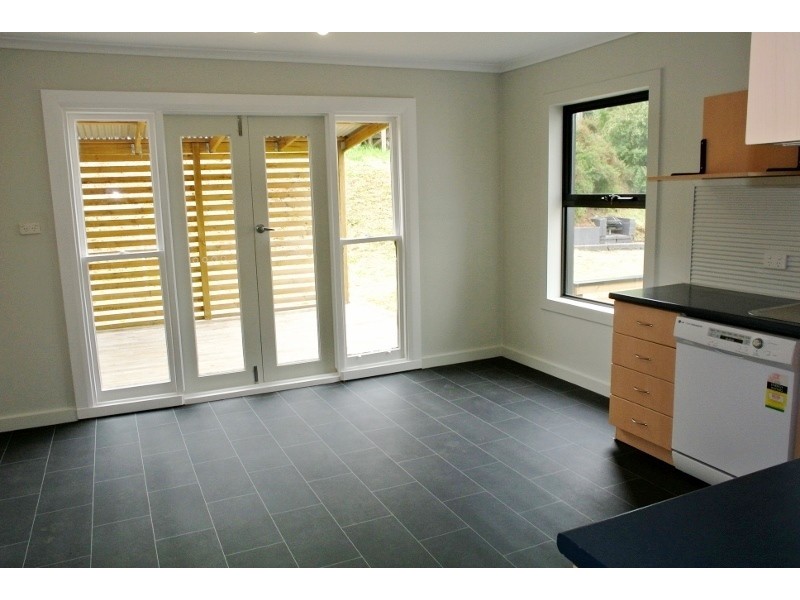 320 Mount Street, Upper Burnie TAS 7320