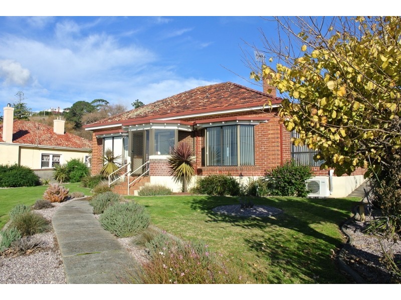 5 Bass Highway, Parklands TAS 7320