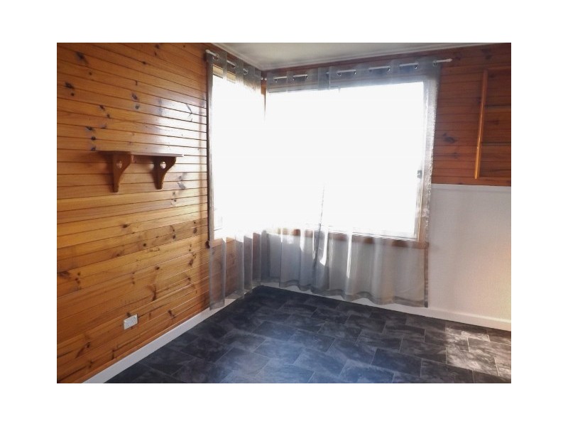 8 Woodward Avenue, Hillcrest TAS 7320