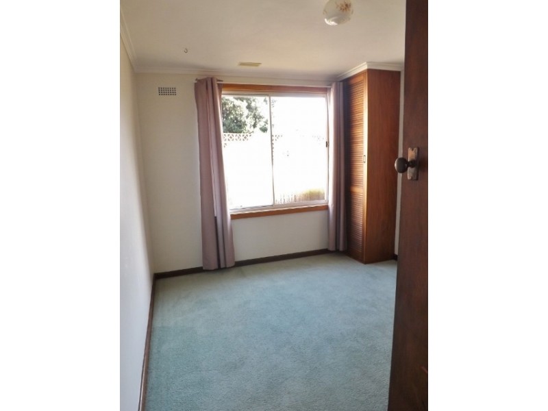 8 Woodward Avenue, Hillcrest TAS 7320