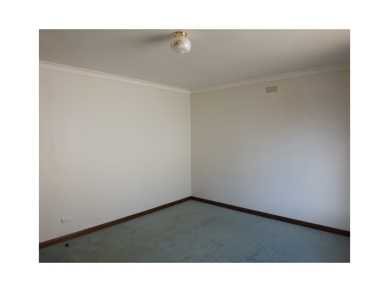 8 Woodward Avenue, Hillcrest TAS 7320