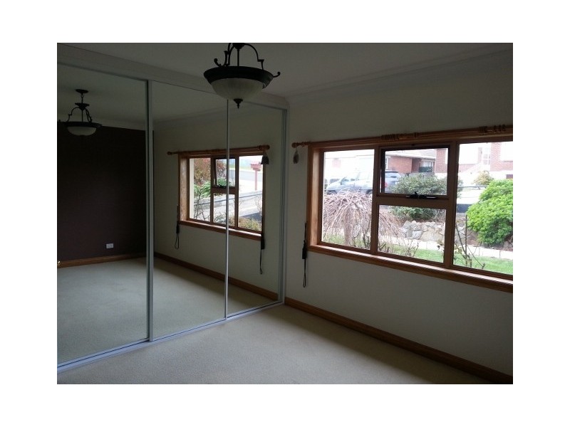 4 Saundridge Road, Cooee TAS 7320