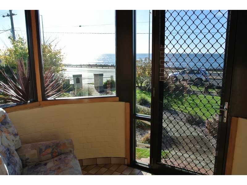 5 Bass Highway, Parklands TAS 7320