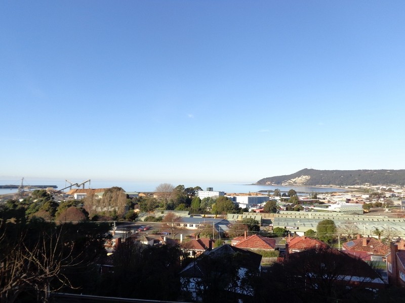 132 Mount Street, Burnie TAS 7320