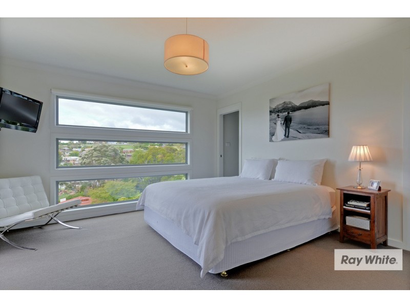 18 West Park Grove, Parklands TAS 7320