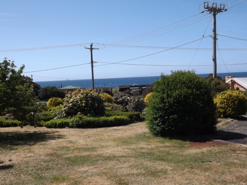 16 River Avenue, Heybridge TAS 7316