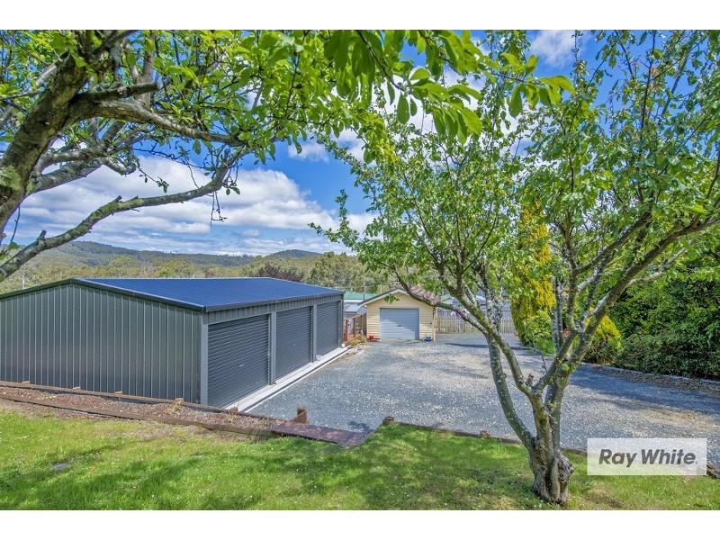 16 Old Cam Road, Somerset TAS 7322