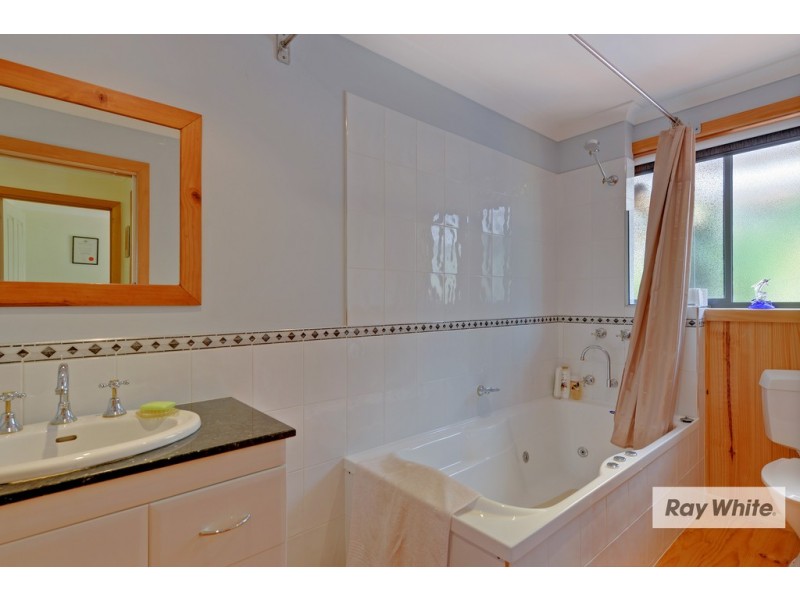 83 Grandview Avenue, Park Grove TAS 7320