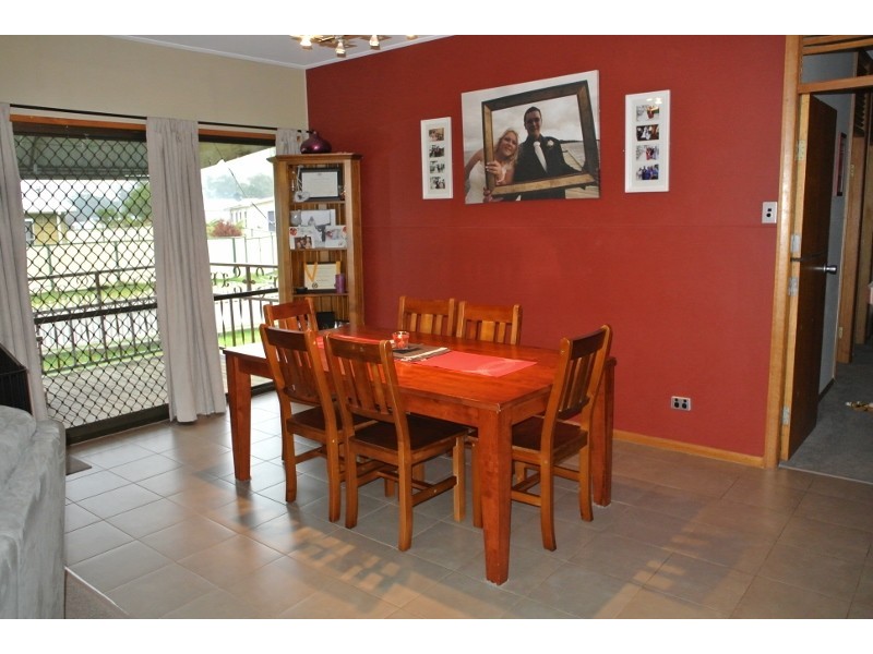 7 Blackwood Parade, Rosebery TAS 7470