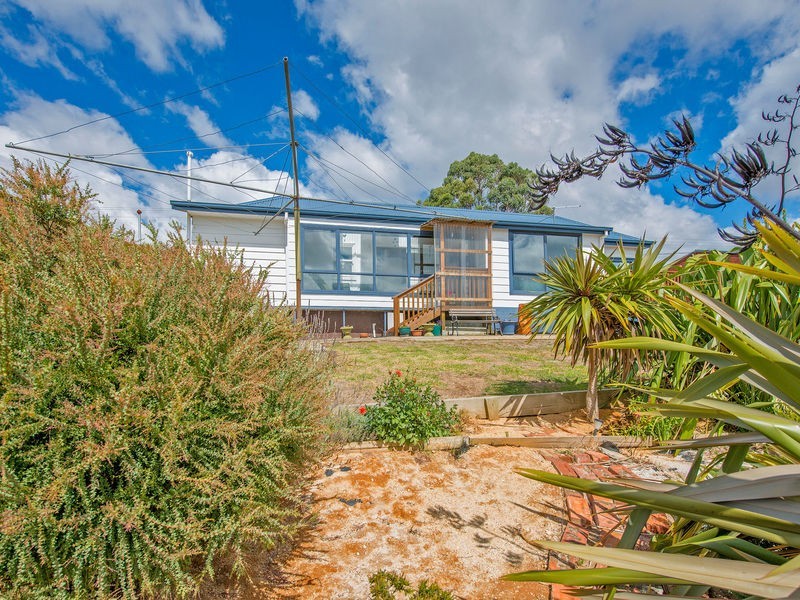 15 Pelissier Street, Somerset TAS 7322