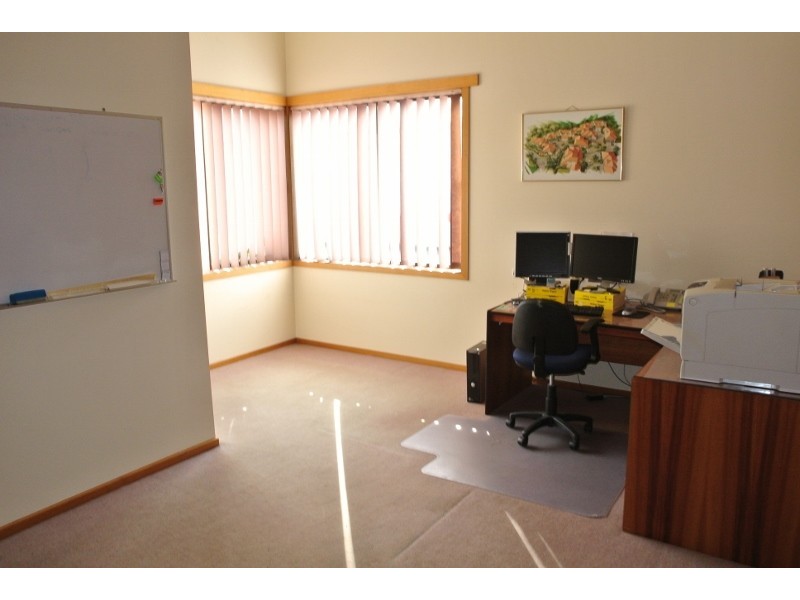 3a East Cam Road, Camdale TAS 7320