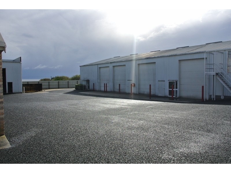 3a East Cam Road, Camdale TAS 7320