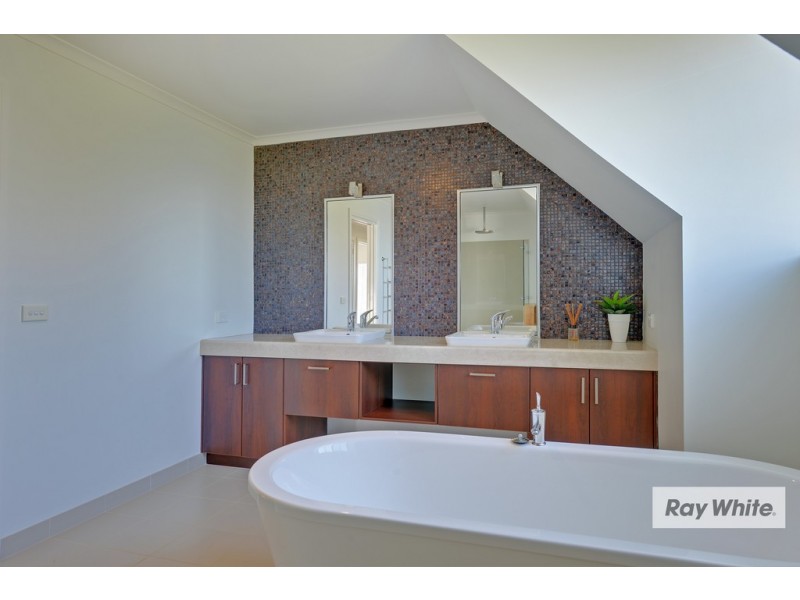 14 Hillfarm Drive, Park Grove TAS 7320