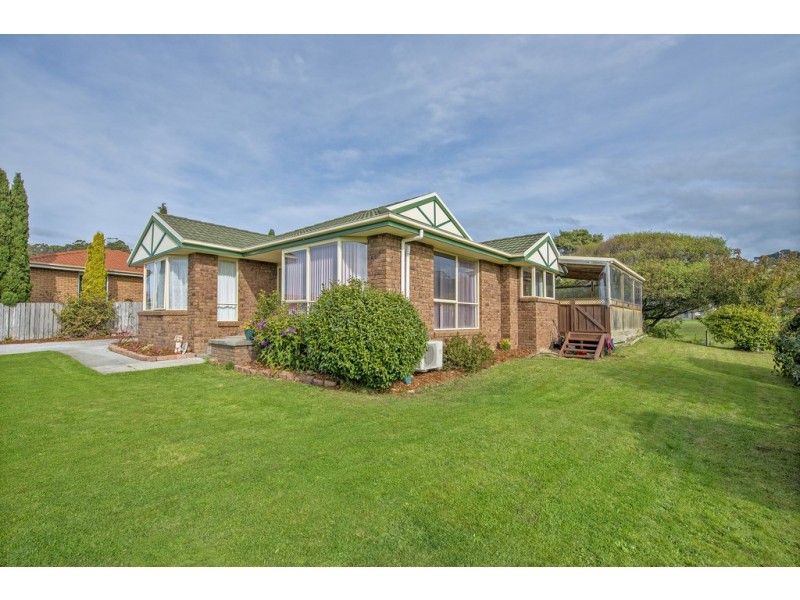 26 Seabreeze Avenue, Sulphur Creek TAS 7316