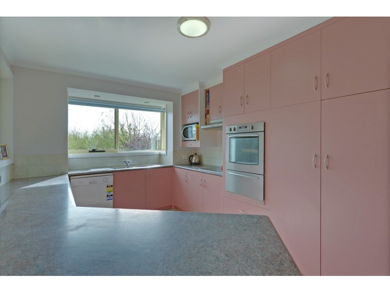 26 Seabreeze Avenue, Sulphur Creek TAS 7316