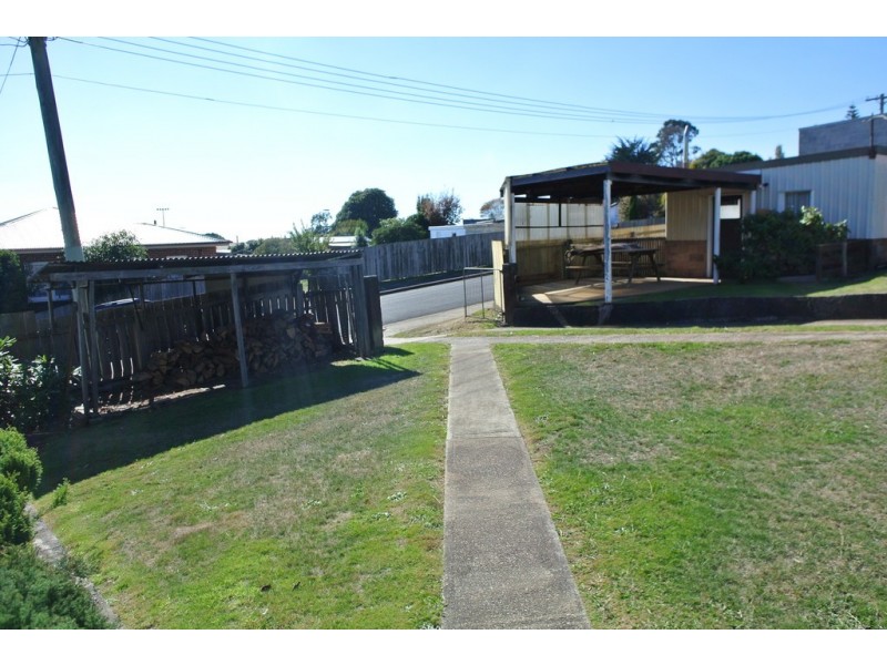 33 Ironcliffe Road, Penguin TAS 7316
