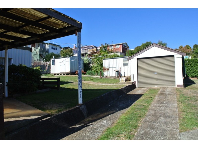 33 Ironcliffe Road, Penguin TAS 7316