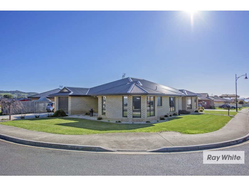 16 Waterford Drive, Sulphur Creek TAS 7316