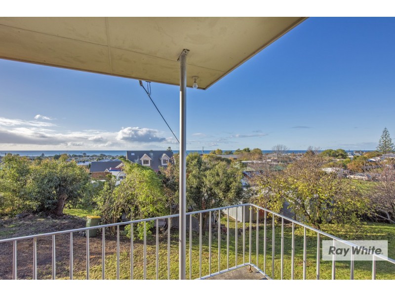 56 Raglan Street, Somerset TAS 7322