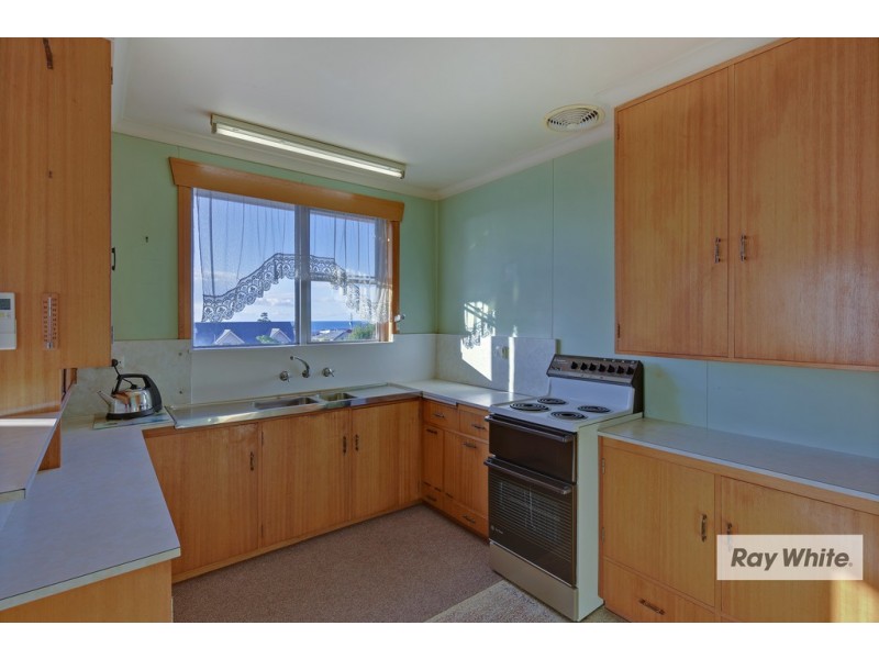 56 Raglan Street, Somerset TAS 7322