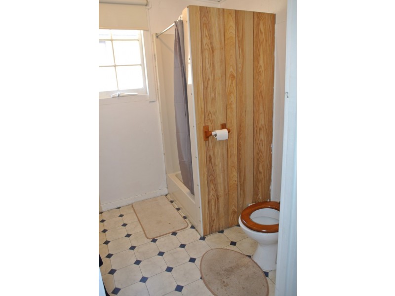 16 Cardigan Street, Somerset TAS 7322