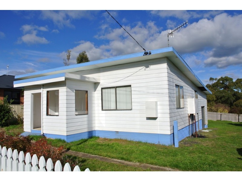 16 Cardigan Street, Somerset TAS 7322
