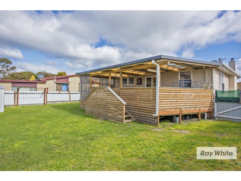 8 Rees Street, Wynyard TAS 7325