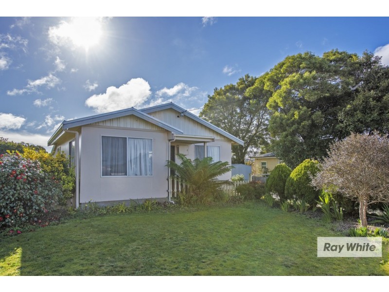 13 McArthur Street, Wynyard TAS 7325