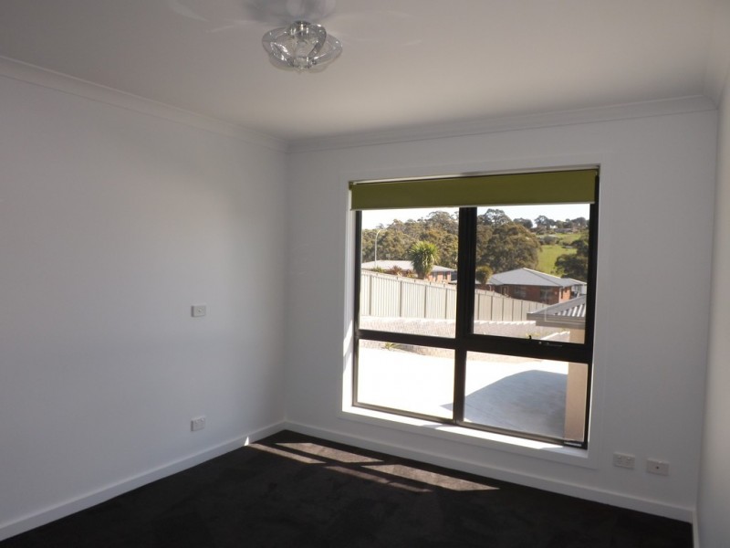 3/9 Platinum Drive, Park Grove TAS 7320