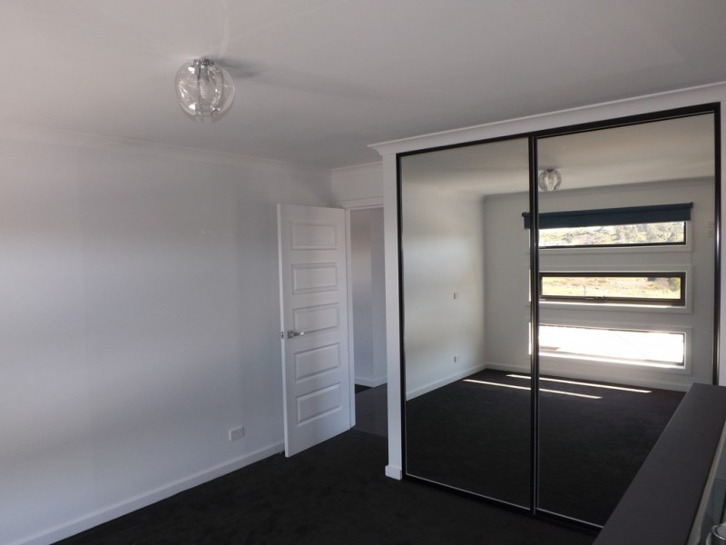 2/9 Platinum Drive, Park Grove TAS 7320