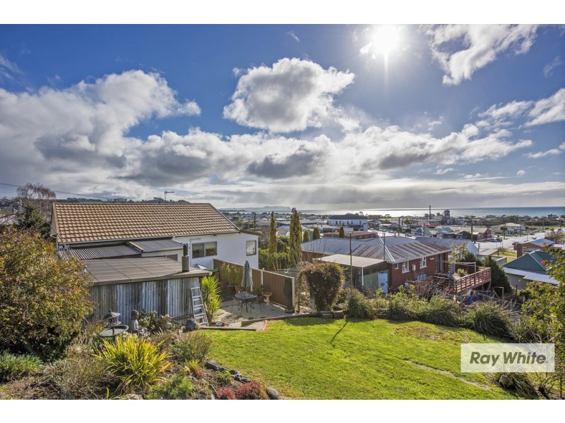 38 Falmouth Street, Somerset TAS 7322