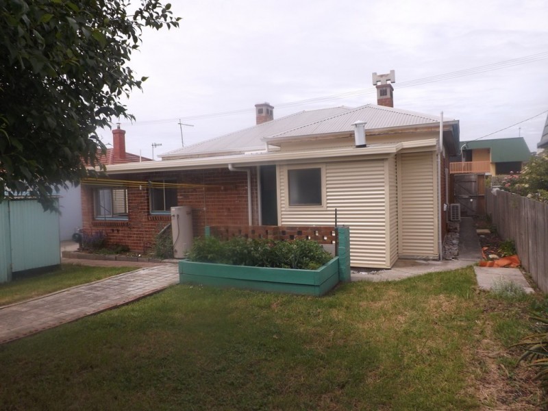 8 Burnell Street, Cooee TAS 7320
