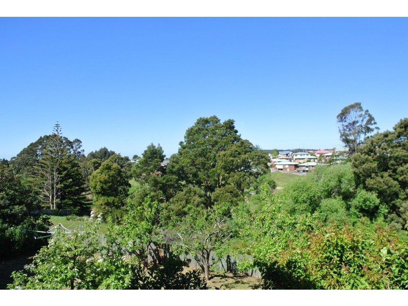 1 Rola Place, Acton TAS 7320