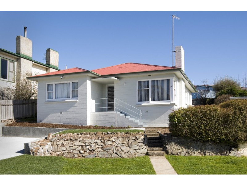 14 Paraka Street, Parklands TAS 7320