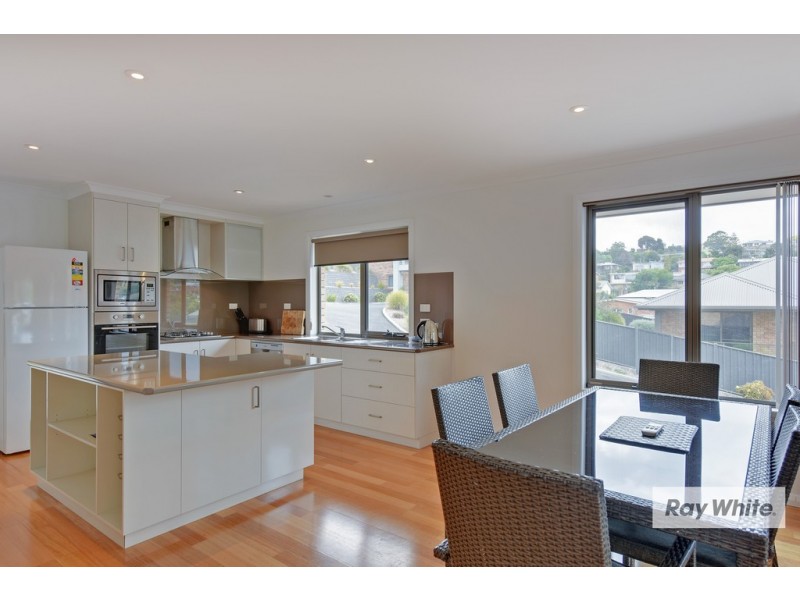 7/48 Richardson Crescent, Park Grove TAS 7320