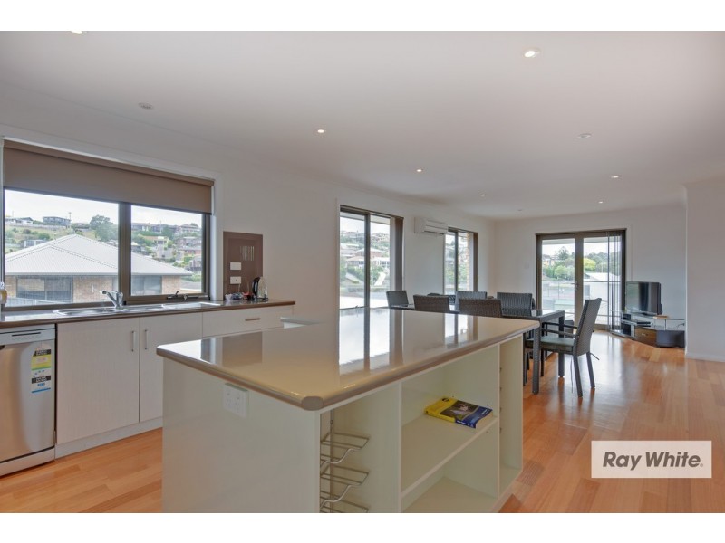 7/48 Richardson Crescent, Park Grove TAS 7320