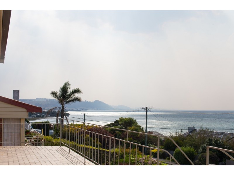 14 Alma Place, Ocean Vista TAS 7320