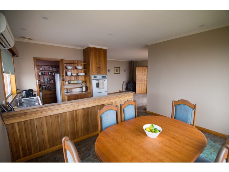 14 Alma Place, Ocean Vista TAS 7320