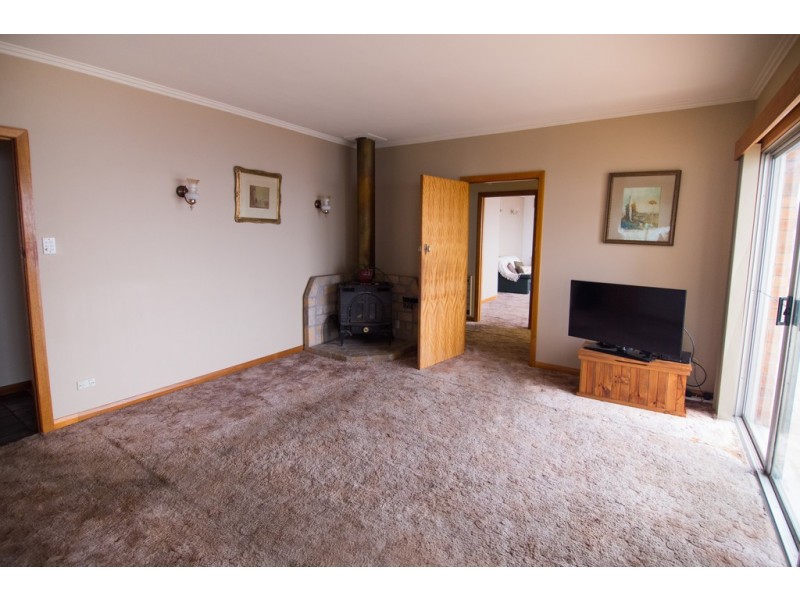 14 Alma Place, Ocean Vista TAS 7320