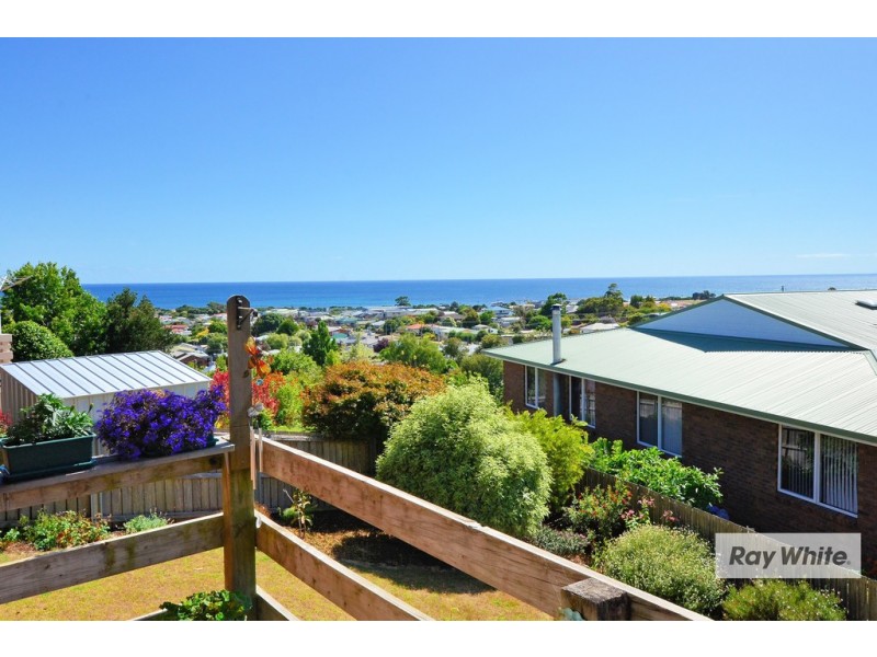 9/60 Lyons Street, Somerset TAS 7322