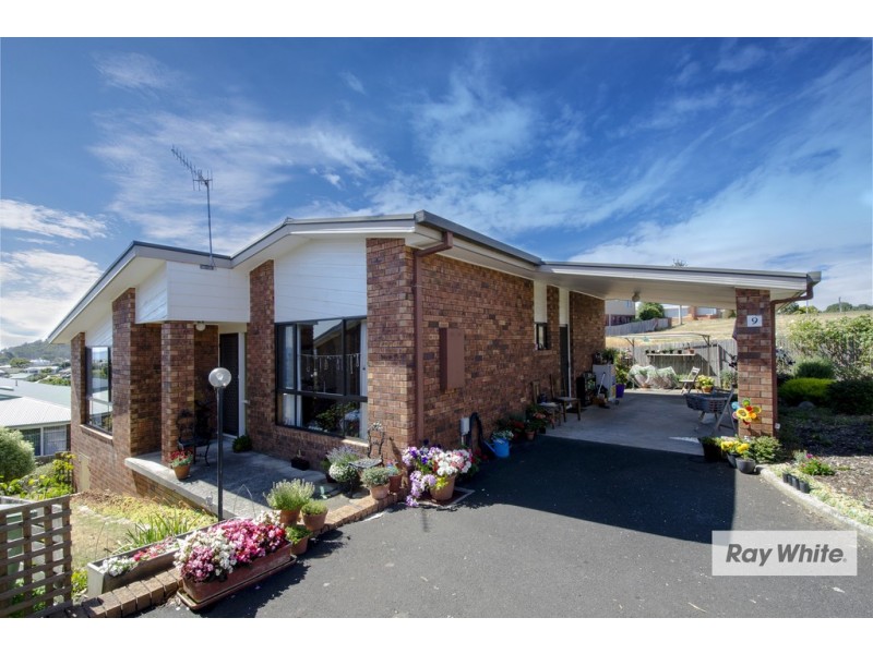 9/60 Lyons Street, Somerset TAS 7322