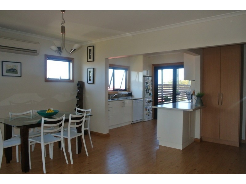 15 Malunna Crescent, Parklands TAS 7320