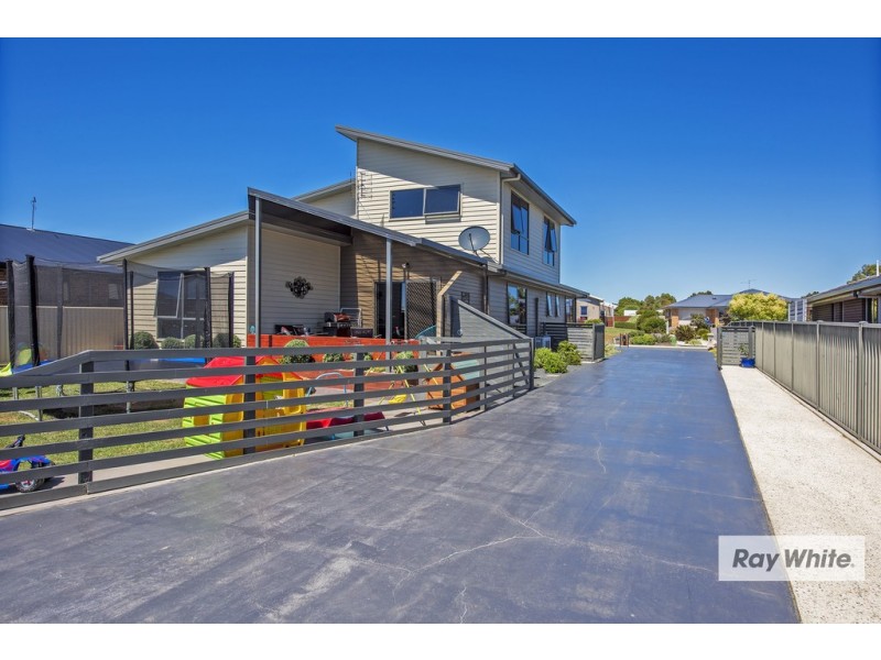 8 Sandy Crescent, Wynyard TAS 7325