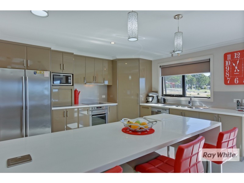 48 Allegra Drive, Heybridge TAS 7316