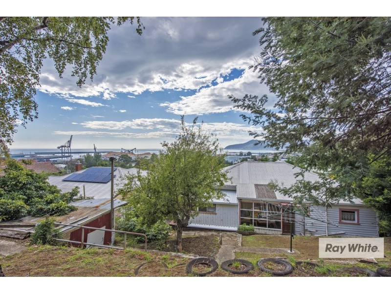 130 Mount Street, Burnie TAS 7320