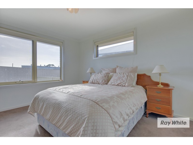 2/6 Beaufort Court, Somerset TAS 7322