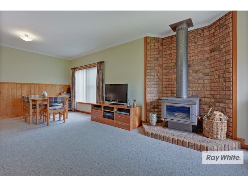 52 Raglan Street, Somerset TAS 7322