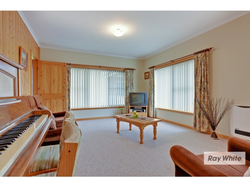 52 Raglan Street, Somerset TAS 7322