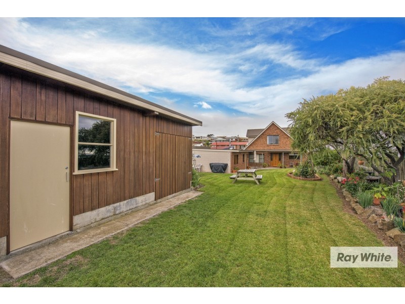 52 Raglan Street, Somerset TAS 7322