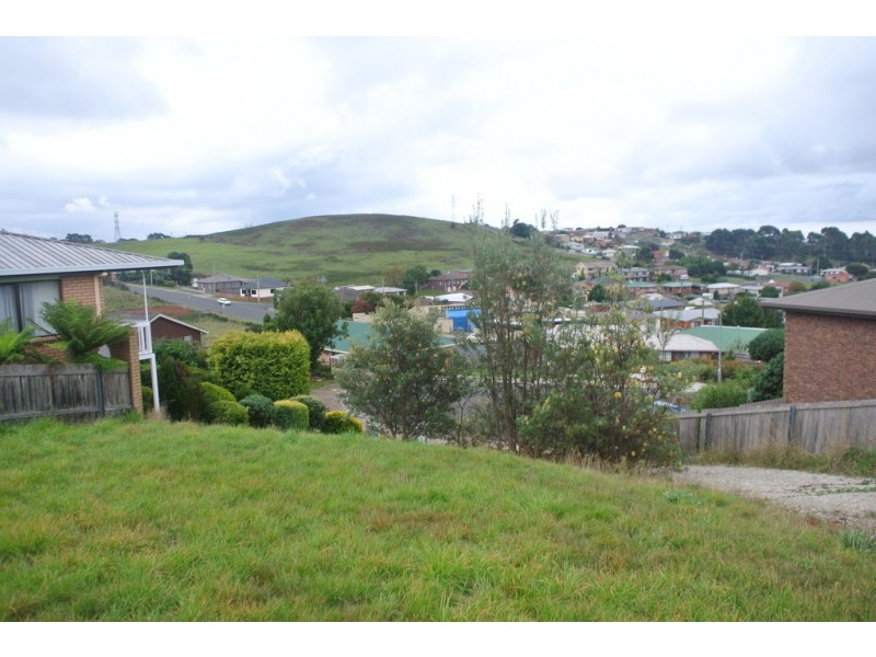 7 Cedar Place, Romaine TAS 7320